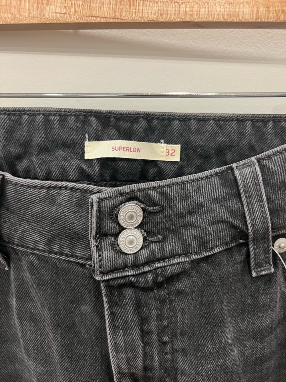 Levi’s Superlow Loose Jeans 32x32 NWT Black Wash Low Rise Baggy Straight Leg Y2K - Picture 4 of 12